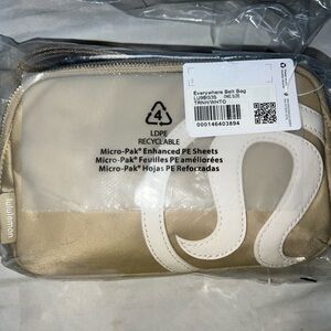 LULULEMON Everywhere Belt Bag 1L Trench/White Opal *LIMITED COLOR